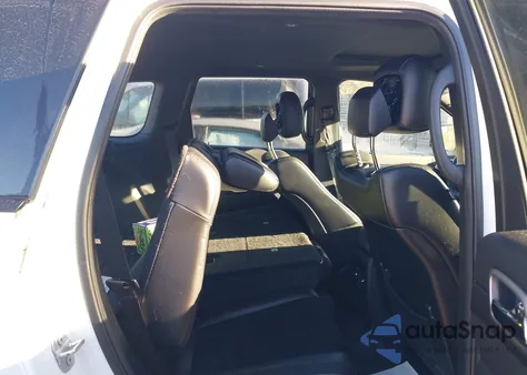 2017 Jeep Grand Cherokee Altitude 4X4 из США, поврежденный, VIN 1C4RJFAG9HC744693